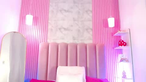 Snapshot of arianarougee chatting on May 2026 11:05:02 AM ArianaRougee online show from May 2026 11:05:02 AM