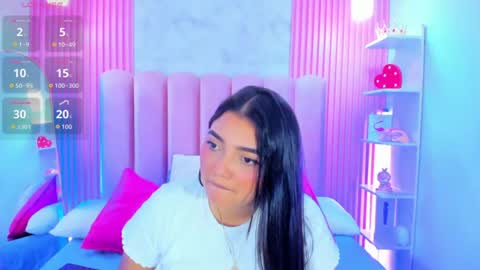 Snapshot of arianarougee chatting on July 2026 04:49:02 AM ArianaRougee online show from July 2026 04:49:02 AM
