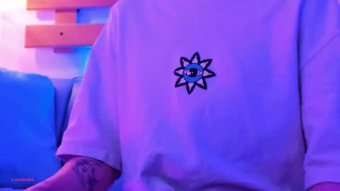 Ari  online show from October 2025 12:49:01 PM