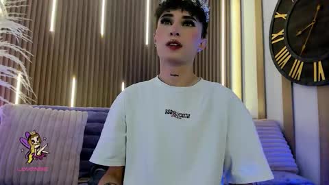 Ari  online show from November 2025 01:21:02 PM