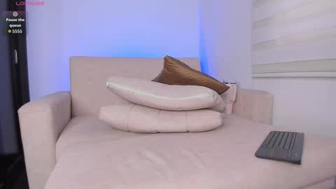 arianna_0 online show from January 2026 07:11:01 PM