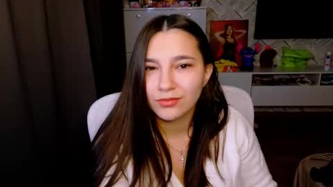 Snapshot of arianna_grend chatting on December 2025 01:15:01 PM Arianna online show from December 2025 01:15:01 PM