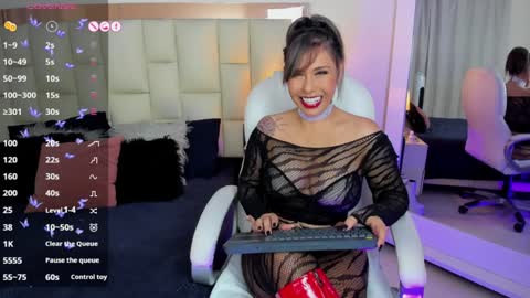 Snapshot of arianna_martin_ chatting on January 2025 11:56:01 PM Arianna online show from January 2025 11:56:01 PM