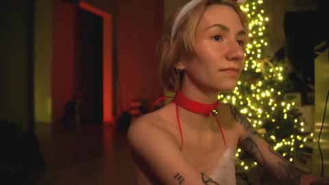 Olivka online show from December 2024 05:48:01 AM