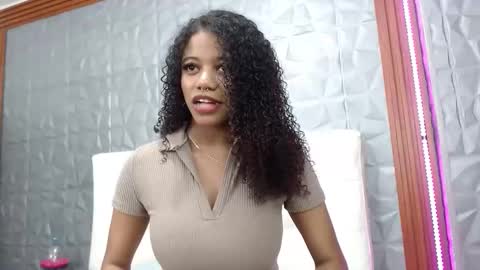 arianna_rochel online show from November 2025 03:34:02 PM
