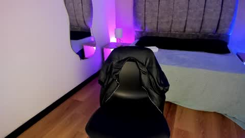 arianna_roxe_ online show from July 2026 04:19:01 AM