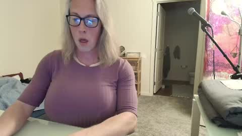 Arianna Sinz online show from September 2025 06:02:02 AM