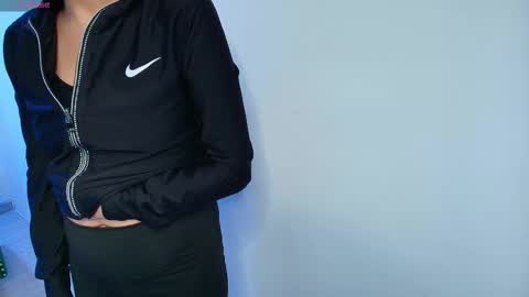 arianna_sweeet online show from October 2025 03:48:01 AM