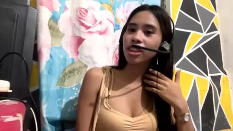 Mila online show from May 2026 03:05:02 PM