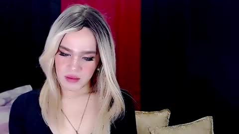 Snapshot of arianne_xoxo777 chatting on December 2024 06:22:02 AM ARIANNE CUMS online show from December 2024 06:22:02 AM