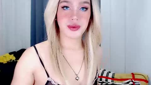 Snapshot of arianne_xoxo777 chatting on March 2025 11:29:01 AM ARIANNE CUMS online show from March 2025 11:29:01 AM