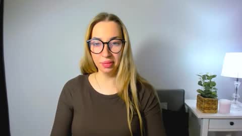 Aria online show from November 2025 06:16:02 AM