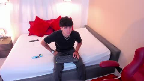 Snapshot of ariblake chatting on June 2026 06:32:02 PM Ari and Aiden online show from June 2026 06:32:02 PM