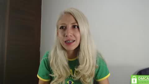 Ari Bunnie  online show from June 2026 11:38:02 AM