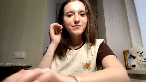 Snapshot of ariehamalainen chatting on July 2026 05:50:01 PM Mia online show from July 2026 05:50:01 PM