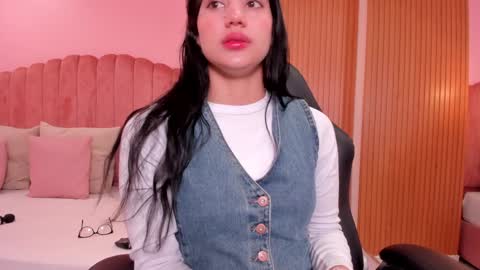 Ariel online show from December 2024 05:11:01 PM