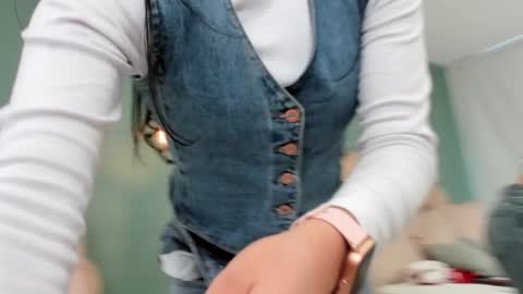 Ariel online show from December 2024 01:17:02 PM