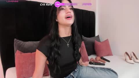 Ariel online show from December 2025 09:00:02 PM