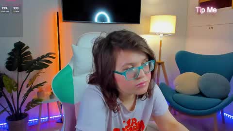 Snapshot of ariell_mini chatting on May 2026 06:07:01 AM Ariell Mini online show from May 2026 06:07:01 AM