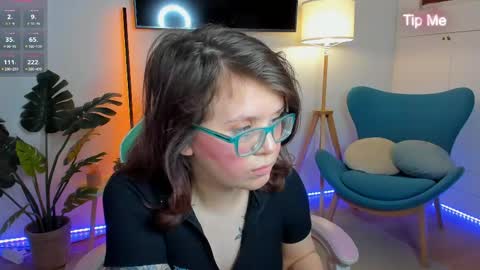 Snapshot of ariell_mini chatting on May 2026 11:39:02 AM Ariell Mini online show from May 2026 11:39:02 AM