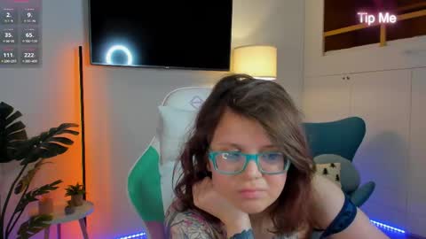 Snapshot of ariell_mini chatting on May 2026 11:37:02 AM Ariell Mini online show from May 2026 11:37:02 AM