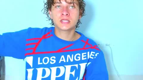 Ariel Aoir online show from April 2026 12:11:02 AM