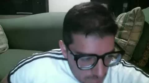 Snapshot of arielsinho chatting on April 2026 04:57:01 AM Anon online show from April 2026 04:57:01 AM