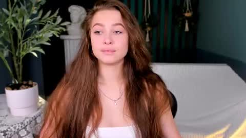 Snapshot of arielsykes chatting on June 2026 06:08:02 AM arielsykes online show from June 2026 06:08:02 AM