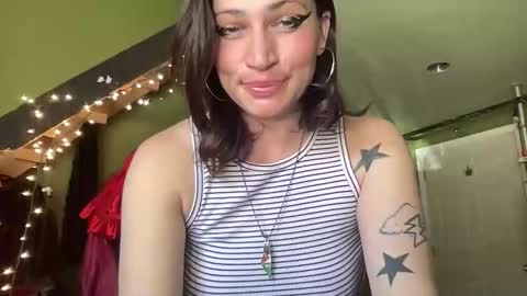 ariel  colin when hes here online show from April 2026 03:27:02 PM