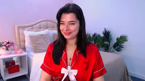 Ari online show from December 2025 01:31:01 PM