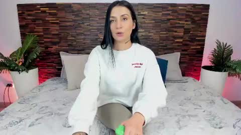 Snapshot of ariiaa_1 chatting on July 2026 05:15:01 AM ARIANNA online show from July 2026 05:15:01 AM