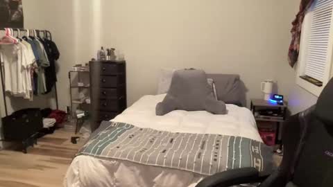 airskiii online show from February 2025 10:39:01 PM