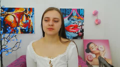 arinabelle online show from February 2026 02:01:02 AM