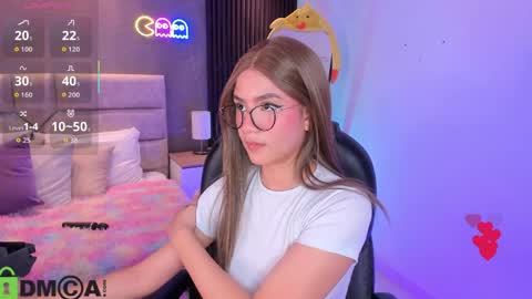 Ari  online show from May 2026 09:44:02 PM