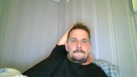 ariparikrigsmann online show from February 2026 08:05:02 PM
