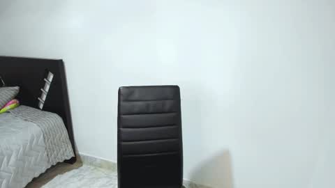 aristena_01 online show from November 2025 02:23:02 AM