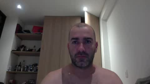 aristi11 online show from October 2025 05:38:01 AM