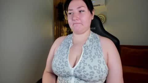 Snapshot of arivoss chatting on May 2026 05:58:02 AM AriVoss online show from May 2026 05:58:02 AM