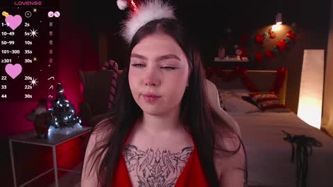 Snapshot of arizonaa_muse chatting on December 2024 12:29:02 PM Astrid online show from December 2024 12:29:02 PM