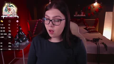 Snapshot of arizonaa_muse chatting on December 2024 12:27:01 PM Astrid online show from December 2024 12:27:01 PM