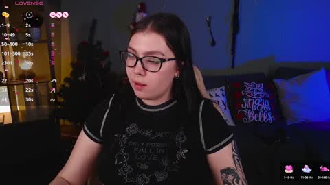 Snapshot of arizonaa_muse chatting on January 2025 03:31:02 PM Astrid online show from January 2025 03:31:02 PM