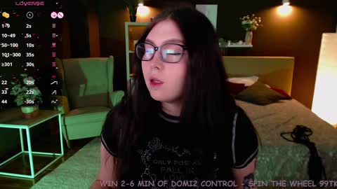 Snapshot of arizonaa_muse chatting on January 2025 12:31:01 PM Astrid online show from January 2025 12:31:01 PM