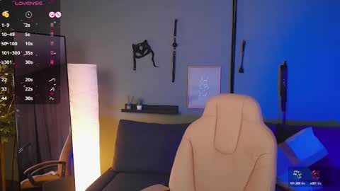 Snapshot of arizonaa_muse chatting on February 2025 12:30:01 AM Astrid online show from February 2025 12:30:01 AM