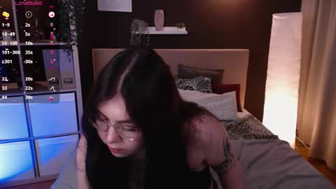 Snapshot of arizonaa_muse chatting on September 2025 12:33:02 AM Astrid online show from September 2025 12:33:02 AM