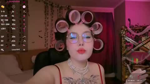 Snapshot of arizonaa_muse chatting on October 2025 01:53:02 AM Astrid online show from October 2025 01:53:02 AM