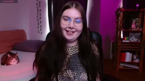 Snapshot of arizonaa_muse chatting on May 2026 12:44:02 PM Astrid online show from May 2026 12:44:02 PM