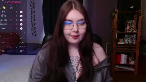 Snapshot of arizonaa_muse chatting on May 2026 09:24:01 AM Astrid online show from May 2026 09:24:01 AM