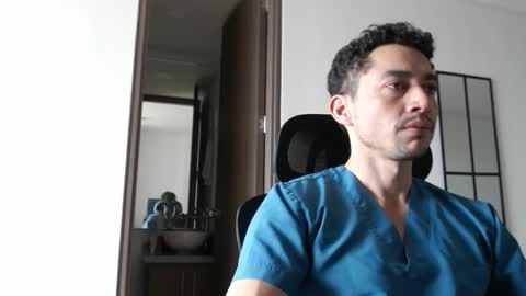 Snapshot of armand_05 chatting on October 2025 05:32:02 PM Armand online show from October 2025 05:32:02 PM