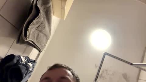 armyskater32 online show from September 2025 07:57:02 PM