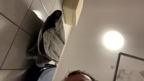 armyskater32 online show from January 2026 09:20:01 PM